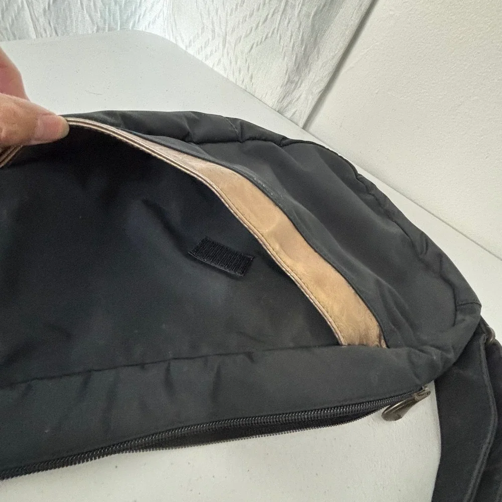 Vtg AmeriBag Healthy Back Bag Black Nylon Sling Backpack Metallic Gold Trim